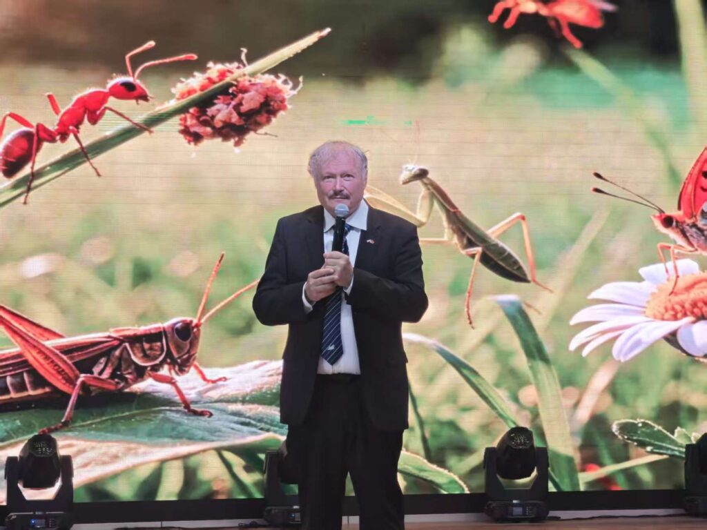 金桥倡议科学推广：托马兹·阿蒙访问山东